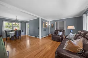 34W246 Giese Rd, Batavia, IL 60510 - Photo 7