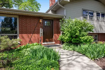 34W246 Giese Road, Batavia, IL 60510 - Photo 1