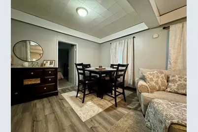 1008 S Commercial Street, Benton, IL 62812 - Photo 13