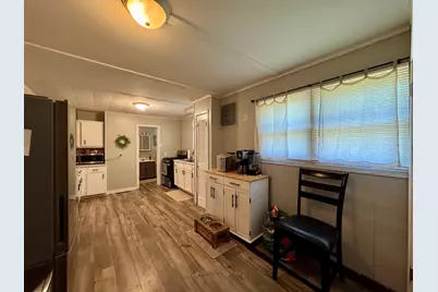 1008 S Commercial Street, Benton, IL 62812 - Photo 21