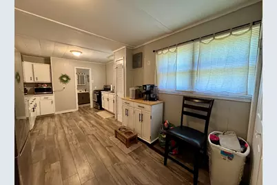 1008 S Commercial Street, Benton, IL 62812 - Photo 19