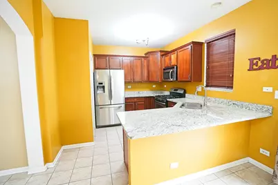 470 Grosvenor Lane #470, Aurora, IL 60504 - Photo 7