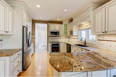 28 Lake Ridge Club Drive, Burr Ridge, IL 60527 - Photo 11