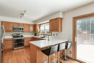 1003 Wesley Dr, Crystal Lake, IL 60014 - Photo 7