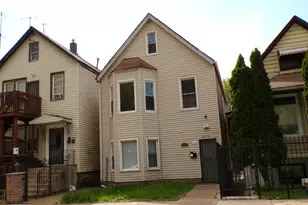 8838 S Marquette Ave, Chicago, IL 60617 - Photo 1