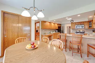 204 Linden Rd S, Prospect Heights, IL 60070 - Photo 7