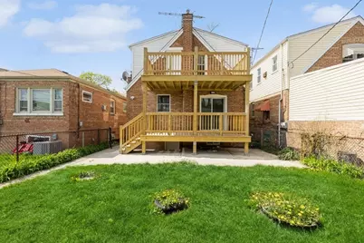 10429 S Indiana Avenue, Chicago, IL 60628 - Photo 15