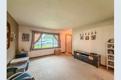 306 Willow Lane, Mahomet, IL 61853 - Photo 7