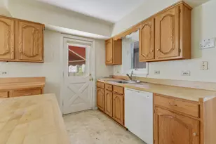 640 S Beverly Ln, Arlington Heights, IL 60005 - Photo 9