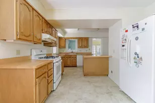 640 S Beverly Ln, Arlington Heights, IL 60005 - Photo 7