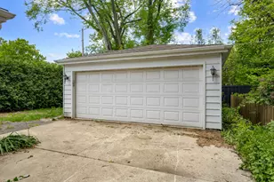 640 S Beverly Ln, Arlington Heights, IL 60005 - Photo 25