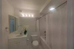 33 W Ontario St, Chicago, IL 60654 - Photo 17