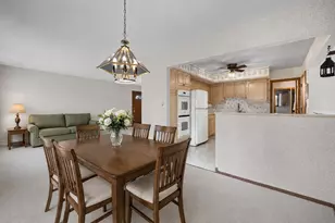 515 Lance Dr, Des Plaines, IL 60016 - Photo 9