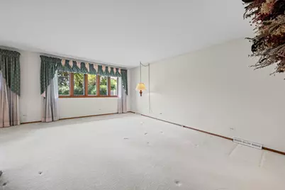 515 Lance Drive, Des Plaines, IL 60016 - Photo 5