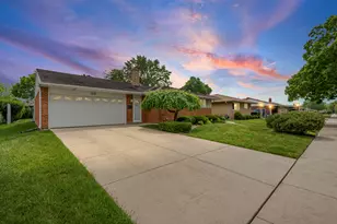 515 Lance Dr, Des Plaines, IL 60016 - Photo 29