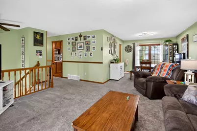 1704 9th Street NW, Clinton, IA 52732 - Photo 5