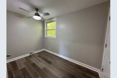 11944 S Calumet Avenue, Chicago, IL 60628 - Photo 5