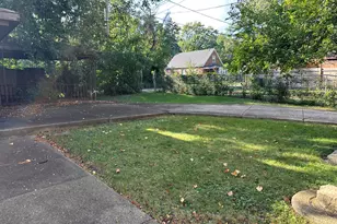 11944 S Calumet Ave, Chicago, IL 60628 - Photo 13