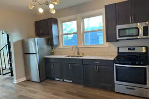 11944 S Calumet Ave, Chicago, IL 60628 - Photo 3