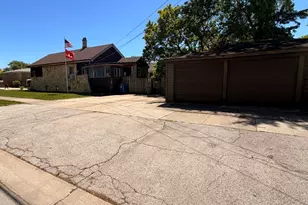 1416 N 36th Ave, Melrose Park, IL 60160 - Photo 3