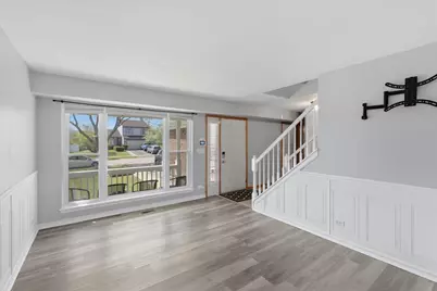 974 Deer Trail, Round Lake Beach, IL 60073 - Photo 9