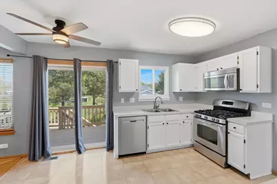 974 Deer Trail, Round Lake Beach, IL 60073 - Photo 15