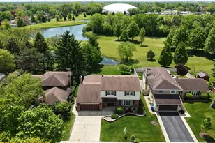 909 W Surrey Rd, Addison, IL 60101 - Photo 27