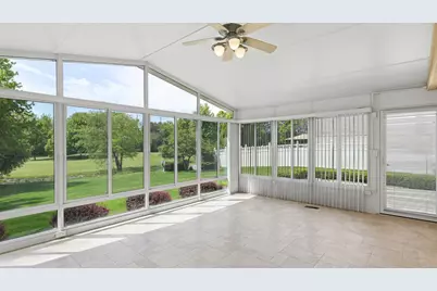 909 W Surrey Road, Addison, IL 60101 - Photo 7