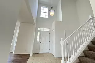 337 W Caldwell Dr, Round Lake, IL 60073 - Photo 17