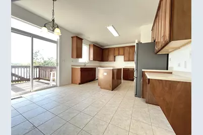 337 W Caldwell Drive, Round Lake, IL 60073 - Photo 5