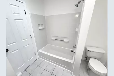 337 W Caldwell Drive, Round Lake, IL 60073 - Photo 25