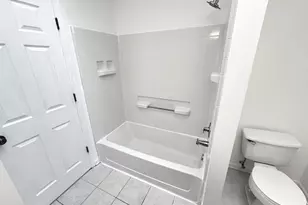 337 W Caldwell Dr, Round Lake, IL 60073 - Photo 25