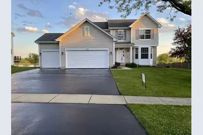 337 W Caldwell Drive, Round Lake, IL 60073 - Photo 1