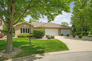 10814 Pamela Ln, Orland Park, IL 60467 - Photo 3