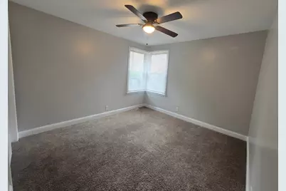 8622 S Jeffery Boulevard, Chicago, IL 60617 - Photo 7