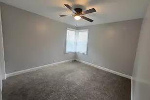 8622 S Jeffery Blvd, Chicago, IL 60617 - Photo 7