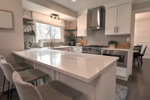 554 Briarwood Dr, Wheeling, IL 60090 - Photo 13