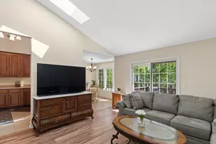 1213 W Lake Dr, Cary, IL 60013 - Photo 3