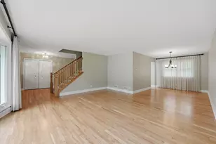 4452 Burgundy Pl, Lisle, IL 60532 - Photo 17