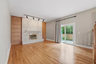 4452 Burgundy Pl, Lisle, IL 60532 - Photo 11