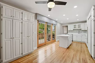 4452 Burgundy Place, Lisle, IL 60532 - Photo 7