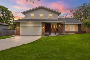 4452 Burgundy Pl, Lisle, IL 60532 - Photo 1