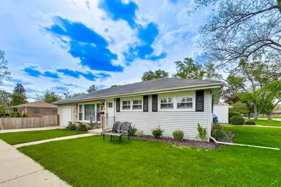 321 N Fairview Avenue, Mount Prospect, IL 60056 - Photo 3