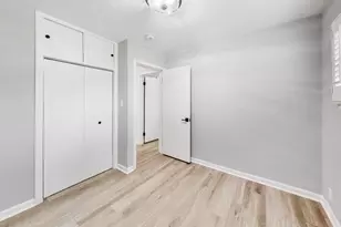321 N Fairview Ave, Mount Prospect, IL 60056 - Photo 19