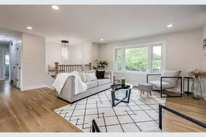 9132 Lincolnwood Drive, Evanston, IL 60203 - Photo 7