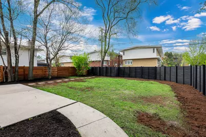 9132 Lincolnwood Drive, Evanston, IL 60203 - Photo 33
