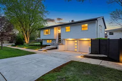 9132 Lincolnwood Drive, Evanston, IL 60203 - Photo 1