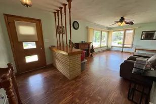 310 E 14th St, Sterling, IL 61081 - Photo 11