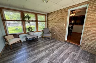 310 E 14th St, Sterling, IL 61081 - Photo 3