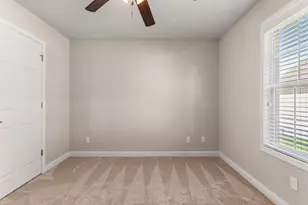 2022 Macon St, Mahomet, IL 61853 - Photo 19